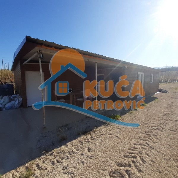 Plac, Crvena Reka ID: p-09849 6