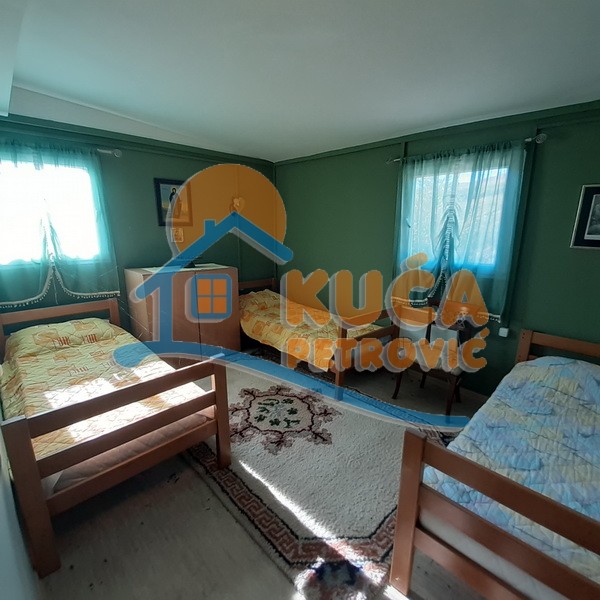 Plac, Crvena Reka ID: p-09849 19