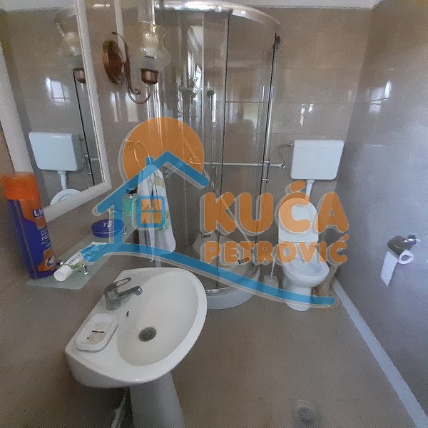 Plac, Crvena Reka ID: p-09849 20