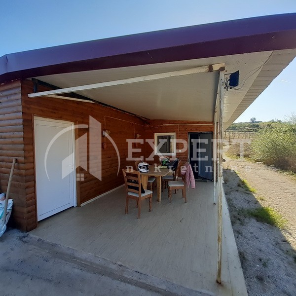 Plac, Crvena Reka ID: p-09849 13