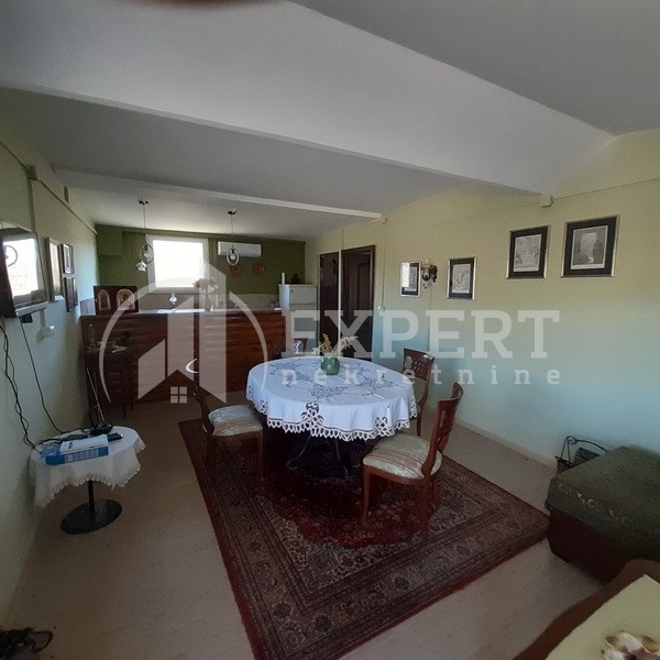 Plac, Crvena Reka ID: p-09849 14