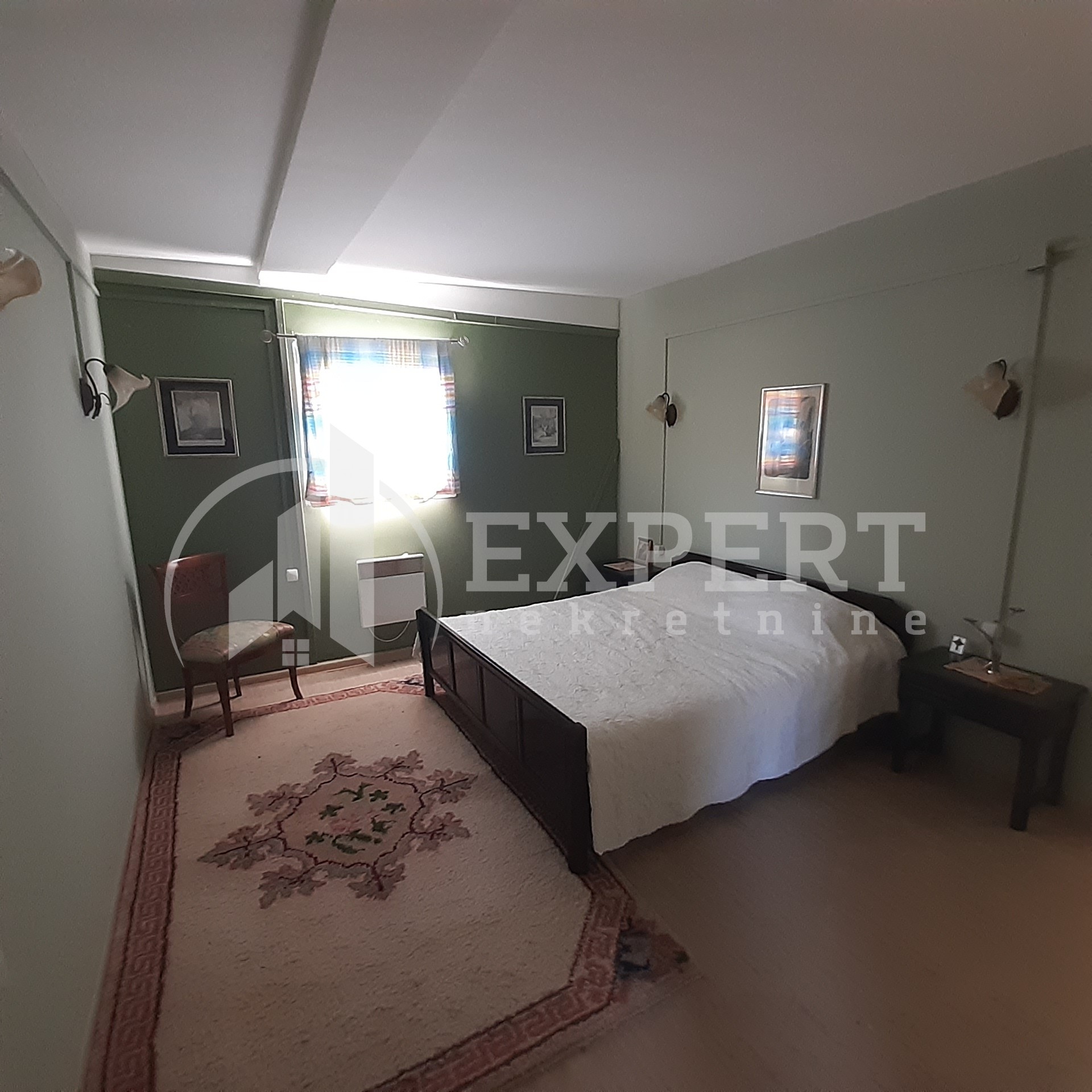 Plac, Crvena Reka ID: p-09849 18