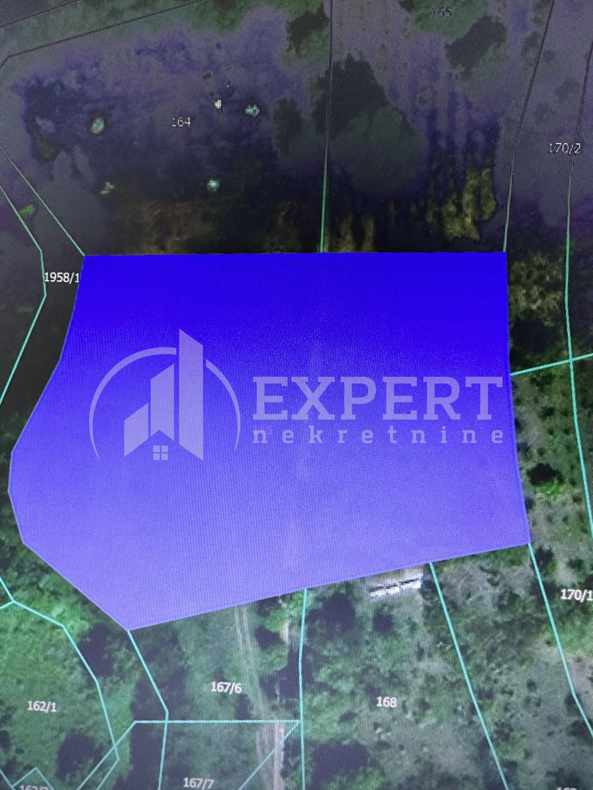 Plac, Donja Vrežina, Donja Vrežina ID: p-07978 2