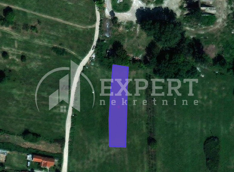 Plac, Kičevo, Ivana Milutinovića ID: p-09671 1