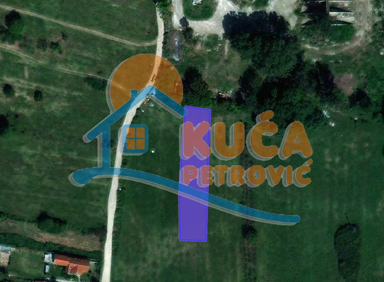Plac, Kičevo, Ivana Milutinovića ID: p-09671 1