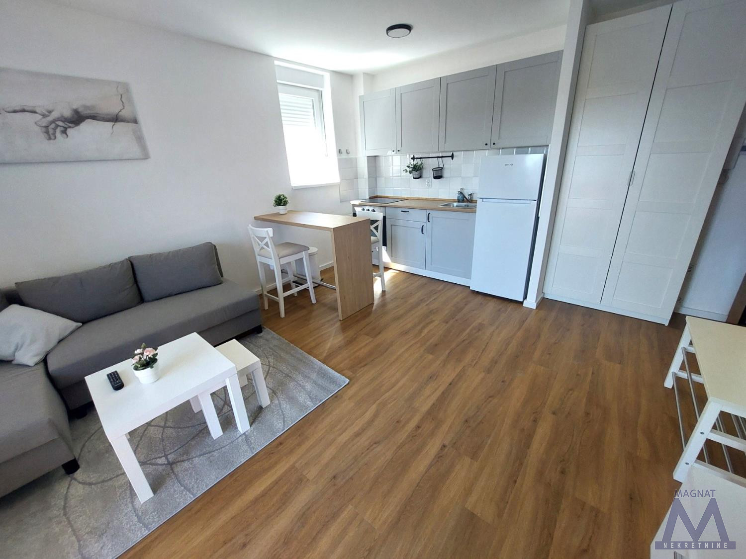 Stan,PETROVARADIN,PETROVARADIN,kv: 37, € 360, ID: 9101726 1