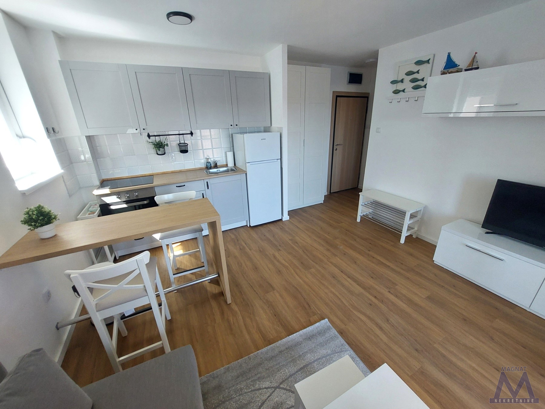 Stan,PETROVARADIN,PETROVARADIN,kv: 37, € 360, ID: 9101726 2