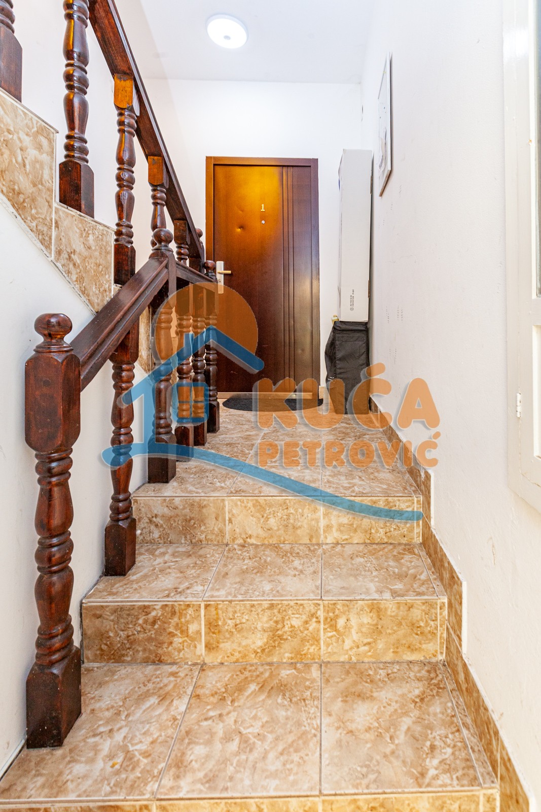 Trosoban stan, 100 m2, Palilula, Rtanjska ID: p-04497 20