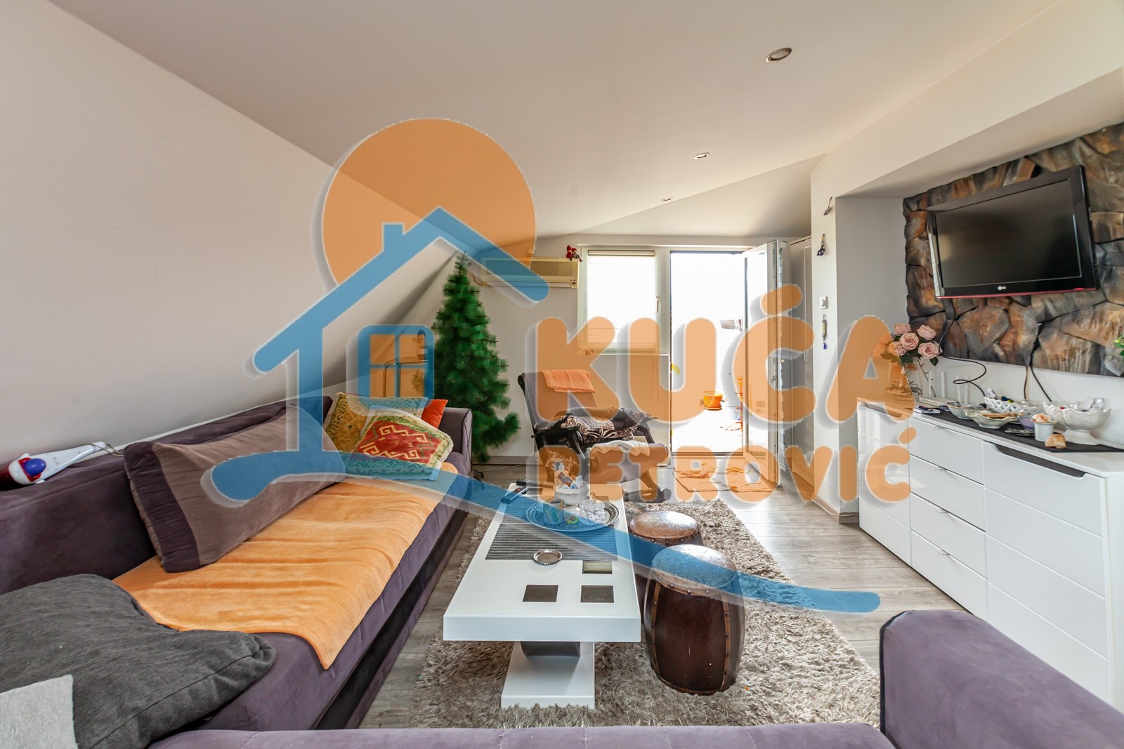 Trosoban stan, 101 m2, Pantelej, Somborski bulevar ID: p-08834 4