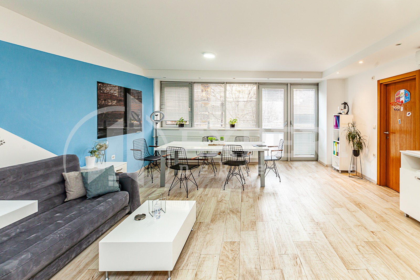 Trosoban stan, 108 m2, Centar, Kej Kola srpskih sestara ID: p-010800 2