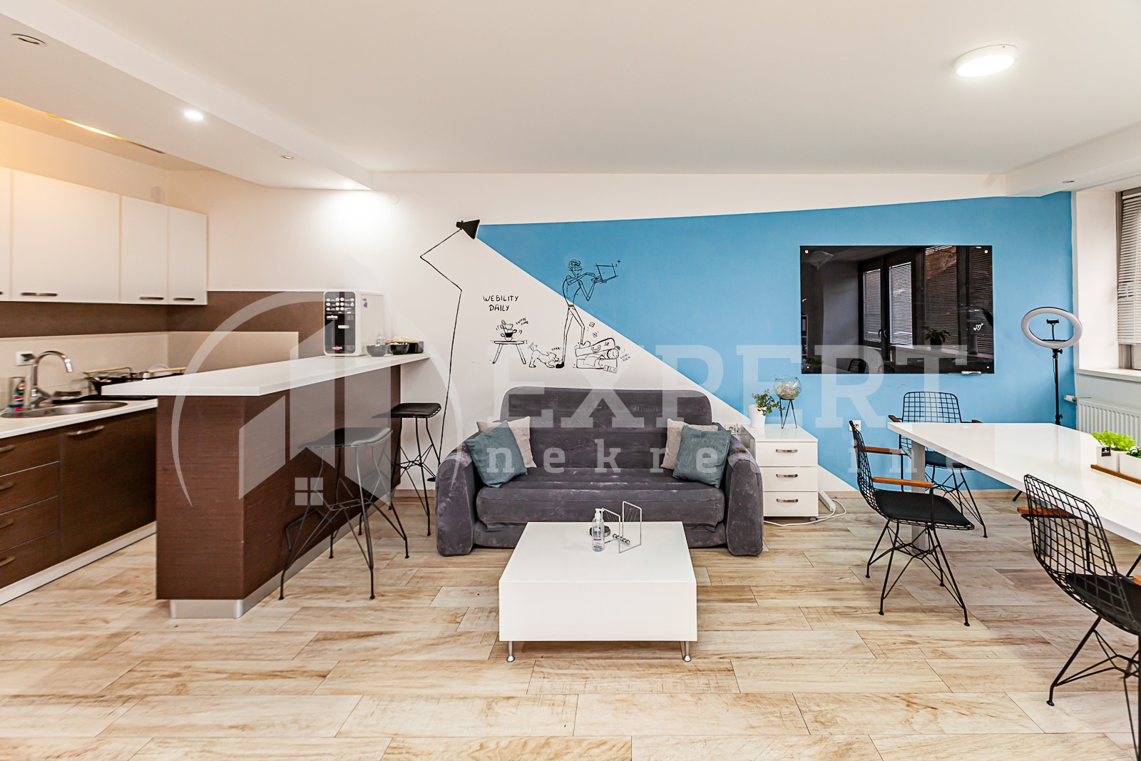 Trosoban stan, 108 m2, Centar, Kej Kola srpskih sestara ID: p-010800 3