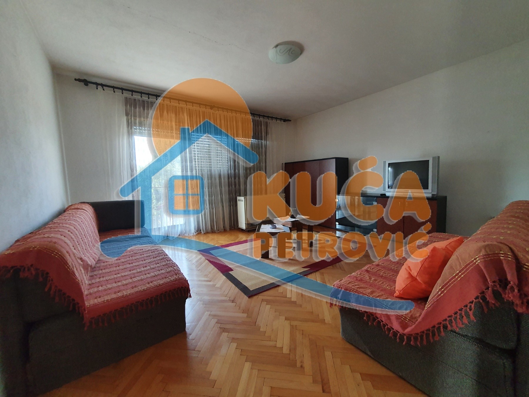 Trosoban stan, 110 m2, Crveni krst, Sjenička ID: i-09490 4