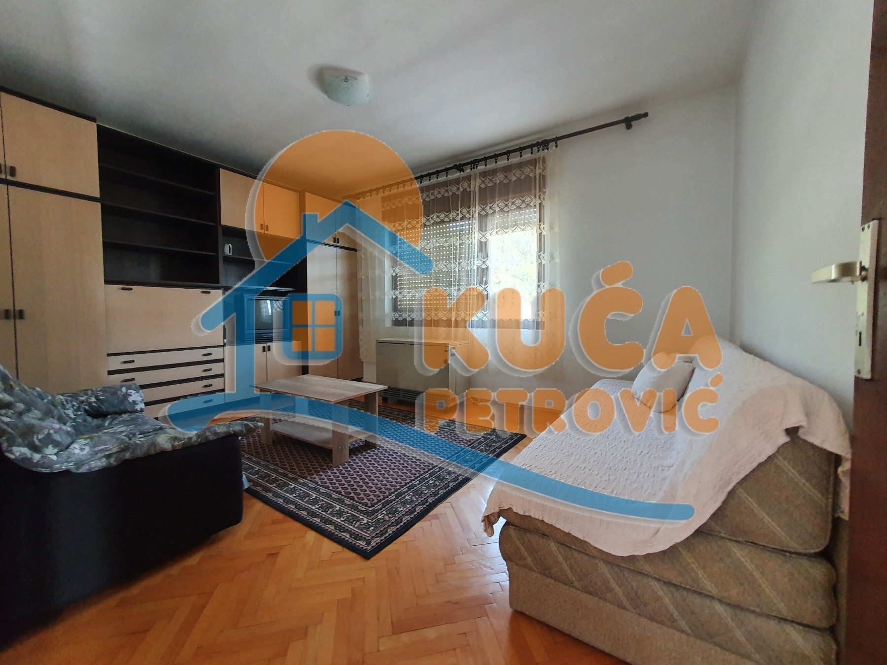 Trosoban stan, 110 m2, Crveni krst, Sjenička ID: i-09490 5