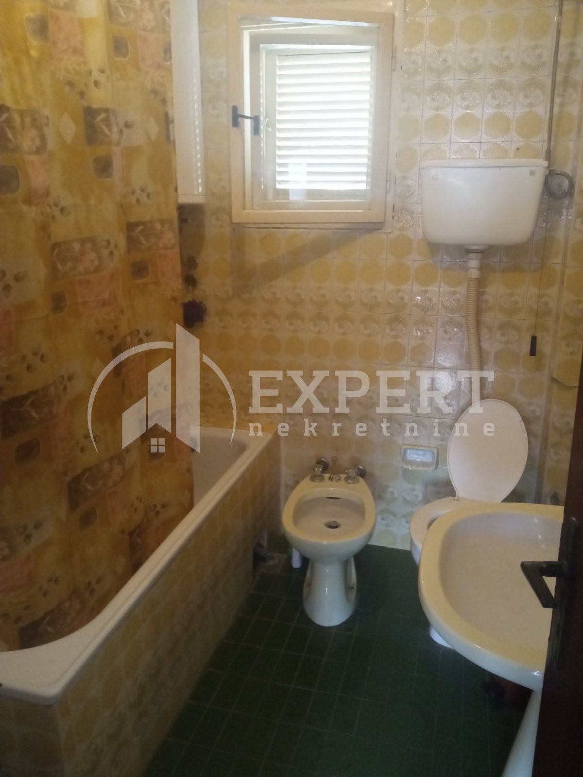 Trosoban stan, 120 m2, Marger, Dositeja Obradovića ID: i-07101 10