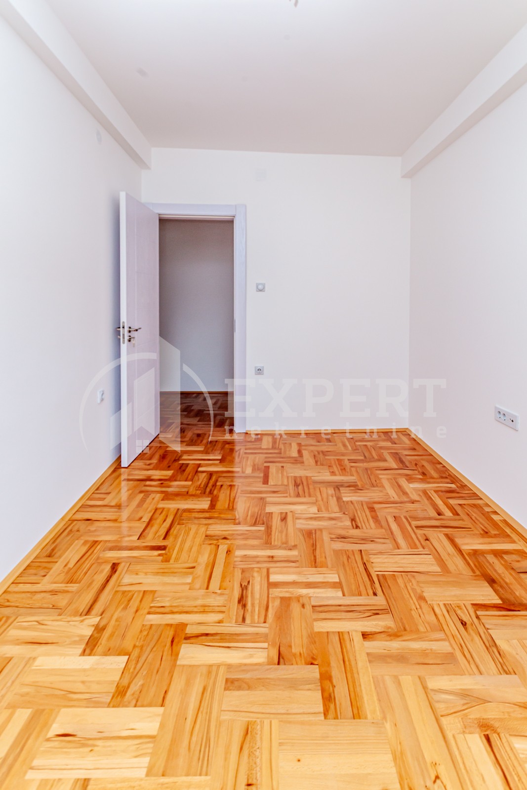 Trosoban stan, 58.6 m2, Pantelej, Borska ID: p-08588 12