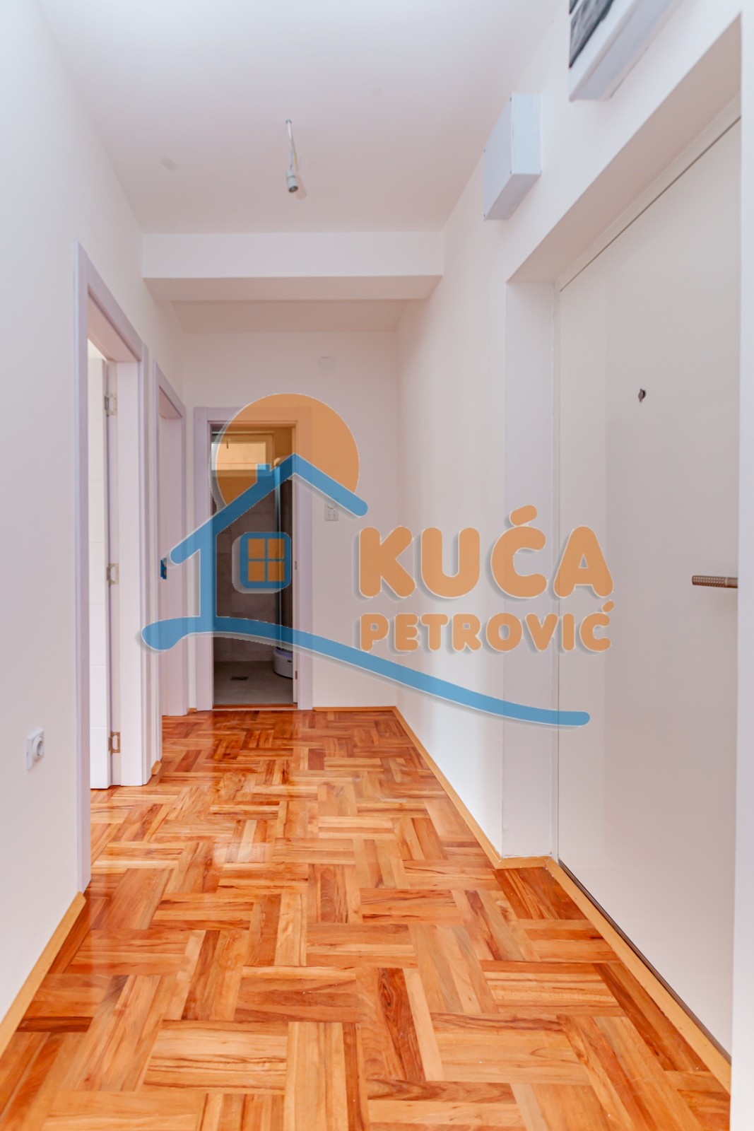 Trosoban stan, 58.6 m2, Pantelej, Borska ID: p-08588 5