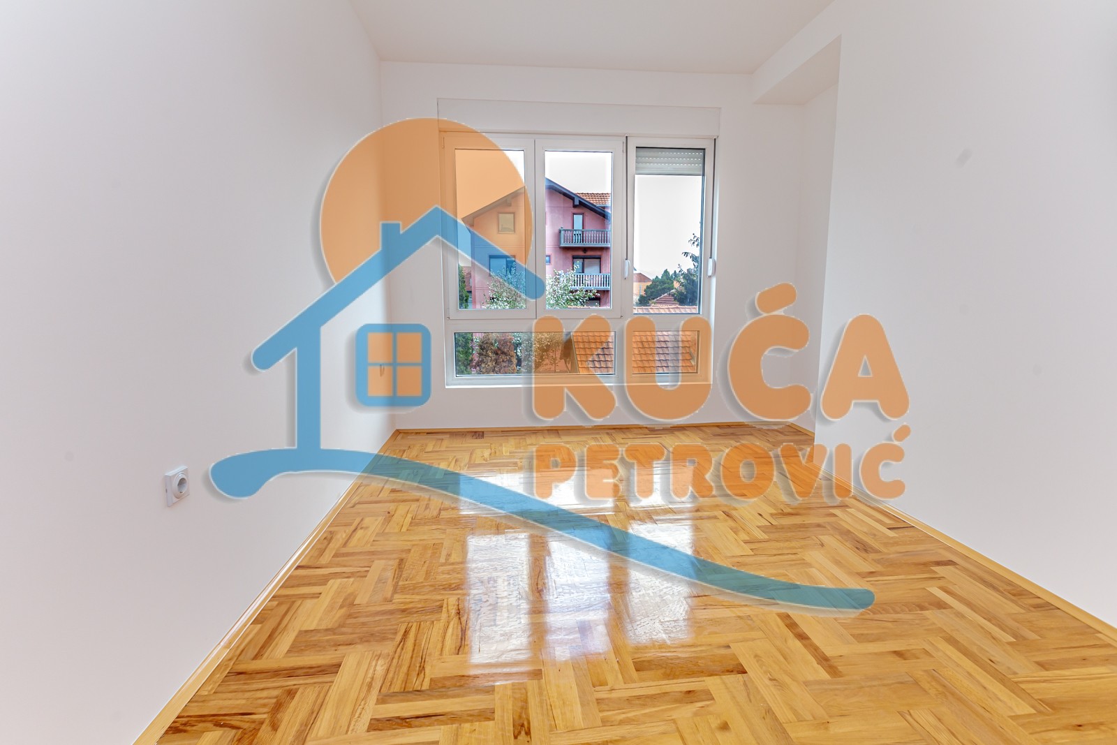 Trosoban stan, 58.6 m2, Pantelej, Borska ID: p-08592 8