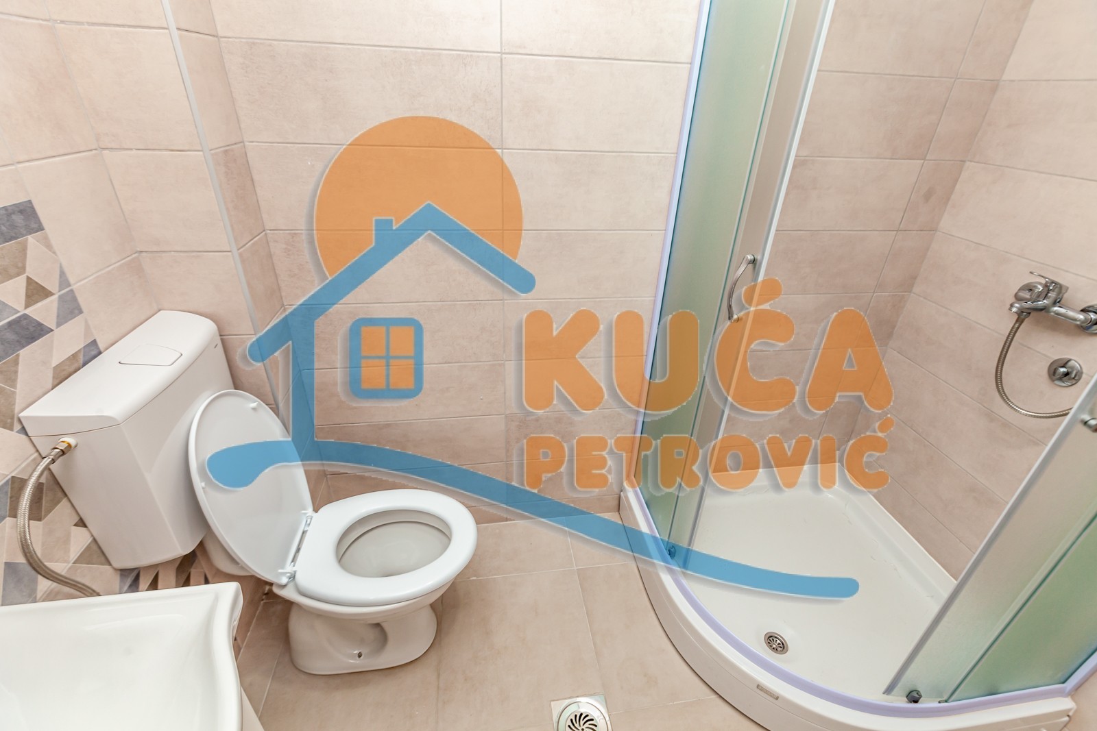 Trosoban stan, 58.6 m2, Pantelej, Borska ID: p-08594 7