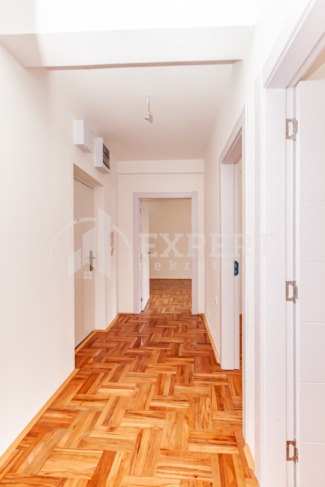 Trosoban stan, 58.67 m2, Pantelej, Borska ID: p-08590 10