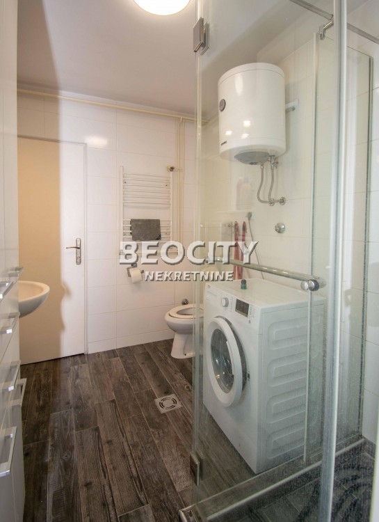 Trosoban stan, 60 m2, Južni bulevar, Kneza Stracimira ID: 108830 15