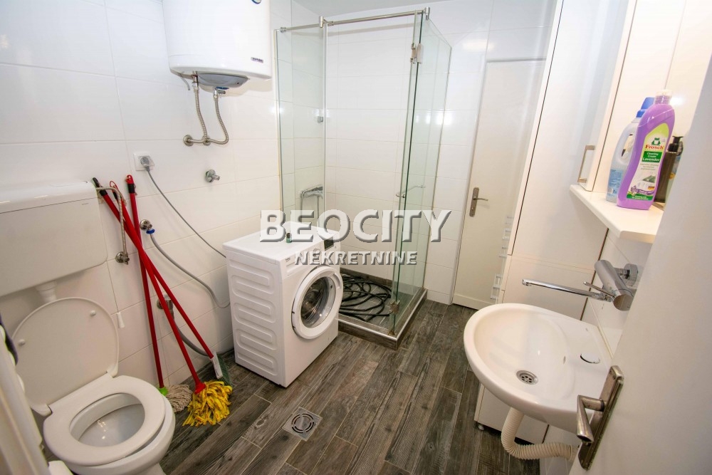 Trosoban stan, 60 m2, Južni bulevar, Kneza Stracimira ID: 108830 13