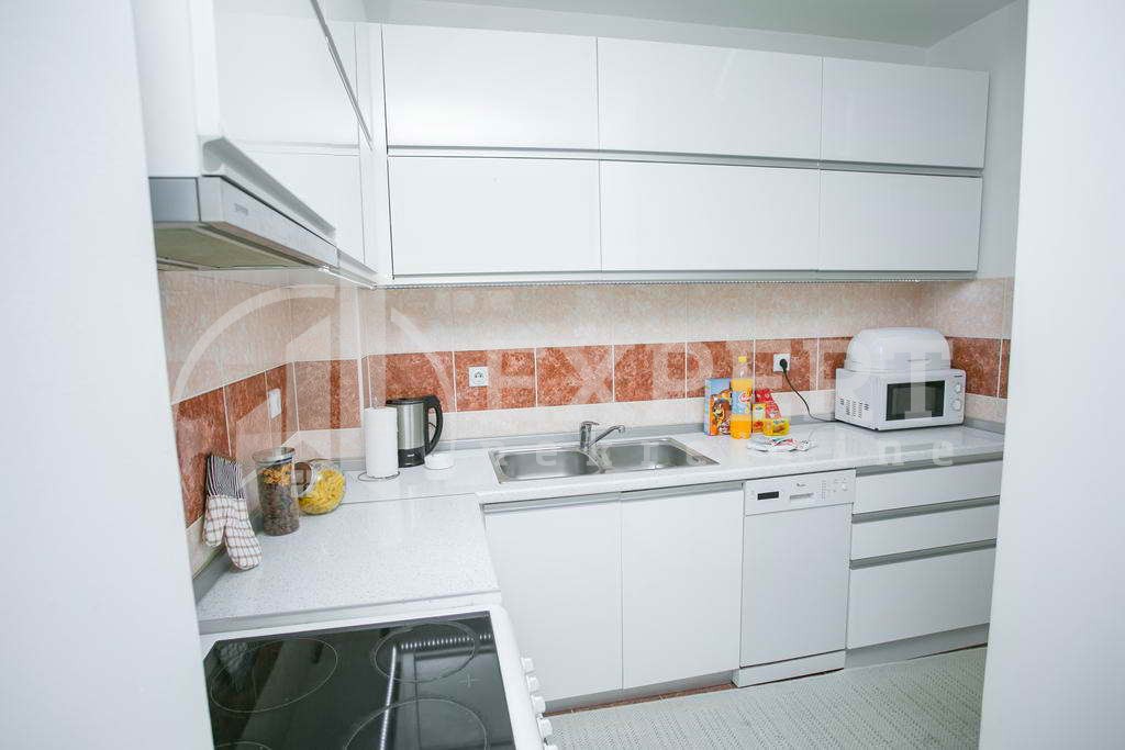 Trosoban stan, 64 m2, Centar, Kej Kola srpskih sestara ID: i-01219 9