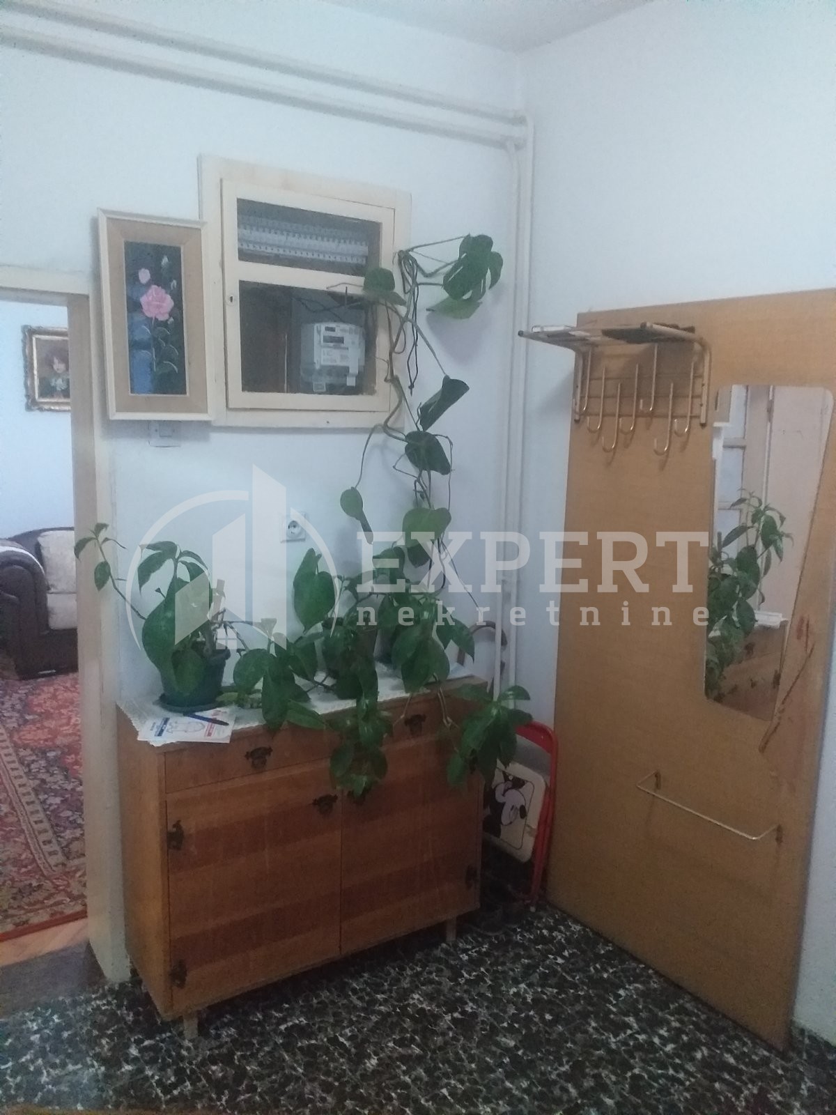 Trosoban stan, 64 m2, Tehnički fakulteti, Miluna Tošića Luna ID: i-08030 9