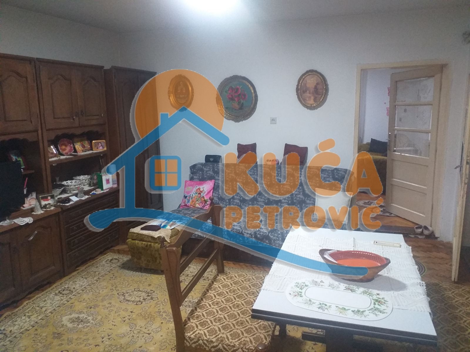 Trosoban stan, 64 m2, Tehnički fakulteti, Miluna Tošića Luna ID: i-08030 5