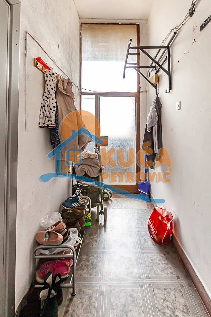 Trosoban stan, 72 m2, Marger, Episkopska ID: p-09992 21