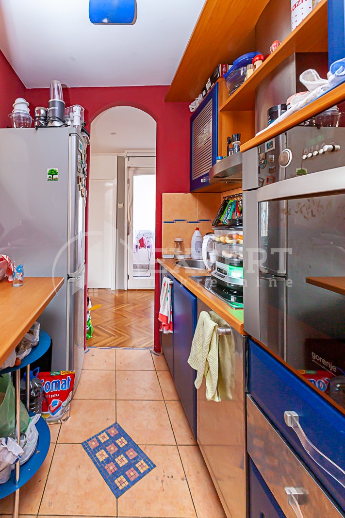 Trosoban stan, 72 m2, Marger, Episkopska ID: p-09992 17