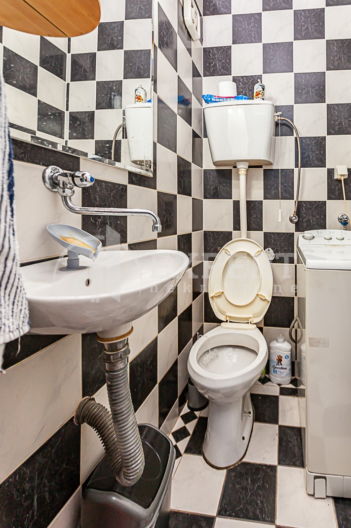 Trosoban stan, 72 m2, Marger, Episkopska ID: p-09992 2