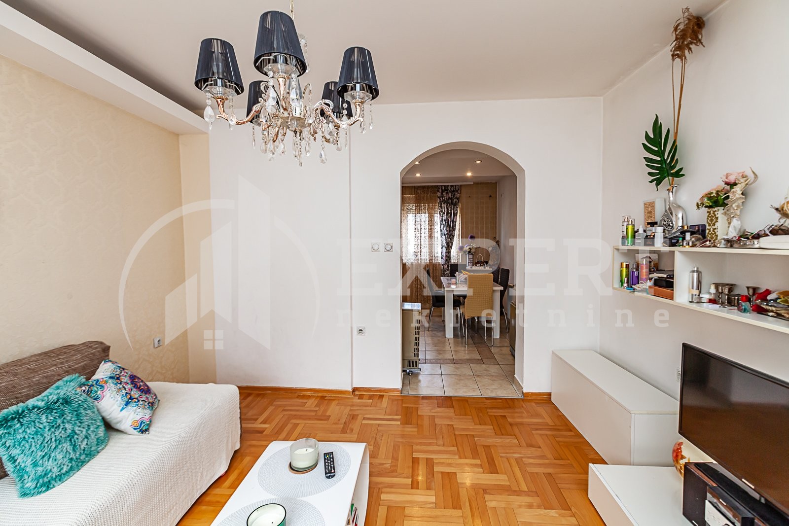 Trosoban stan, 80 m2, Palilula, Božidarčeva ID: p-010976 4