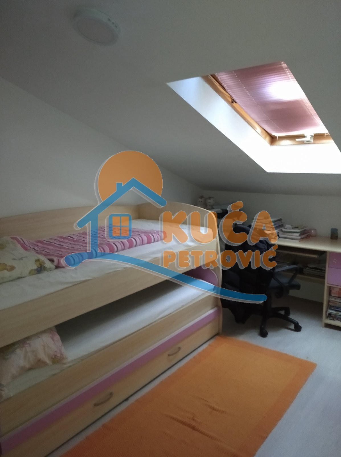 Trosoban stan, 80 m2, Pantelej, Studenička ID: p-05141 26