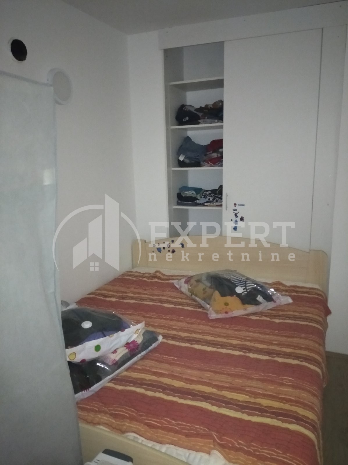Trosoban stan, 80 m2, Pantelej, Studenička ID: p-05141 14