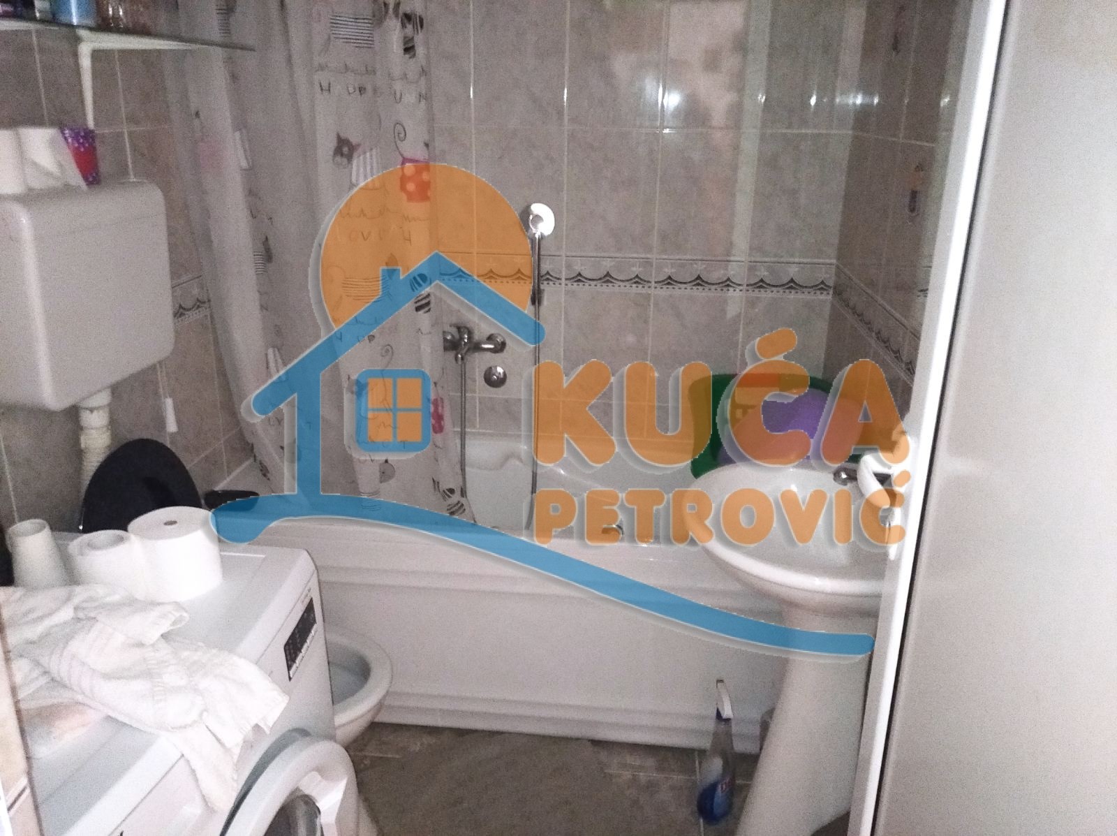 Trosoban stan, 80 m2, Pantelej, Studenička ID: p-05141 13