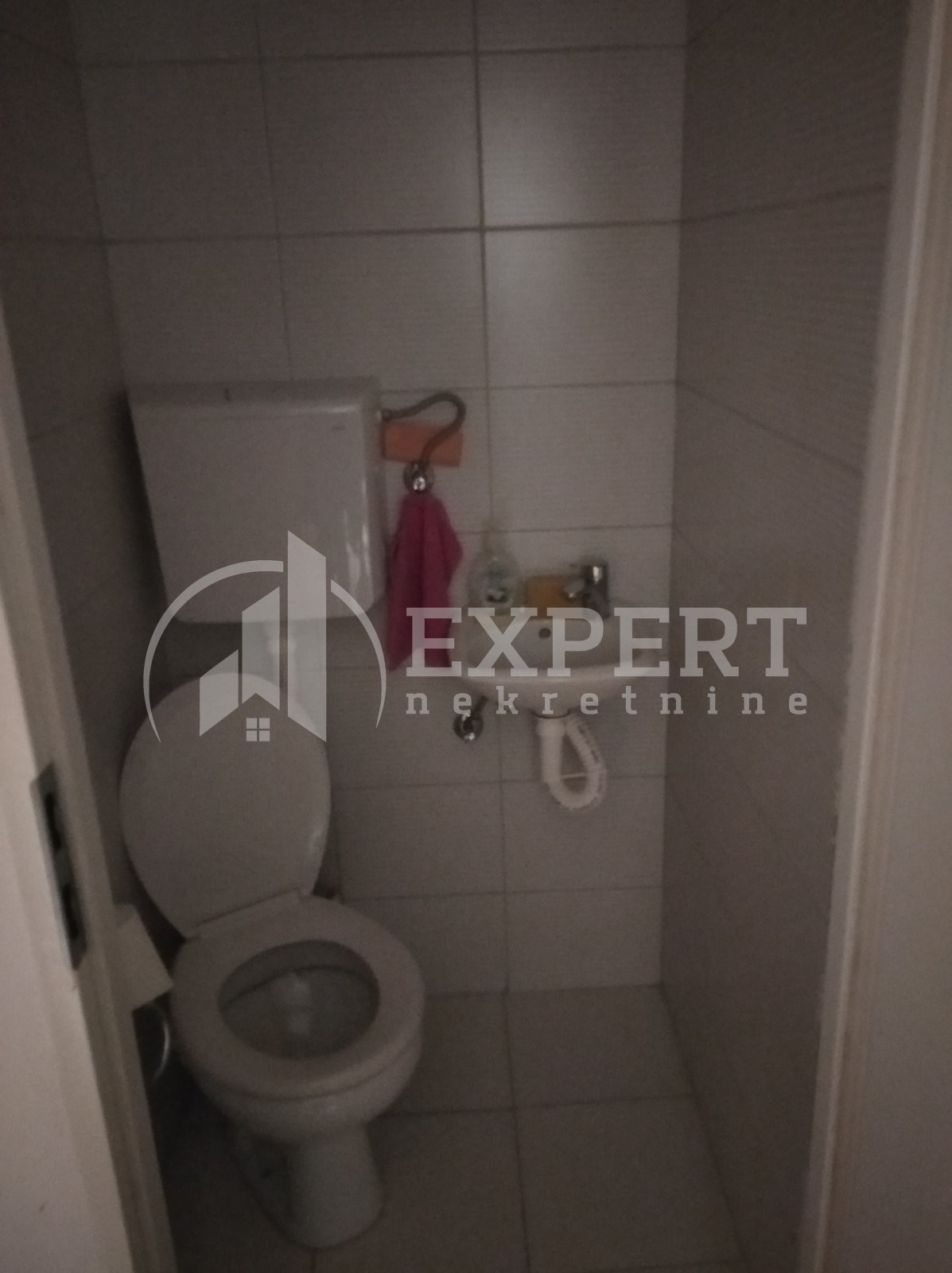 Trosoban stan, 80 m2, Pantelej, Studenička ID: p-05141 24