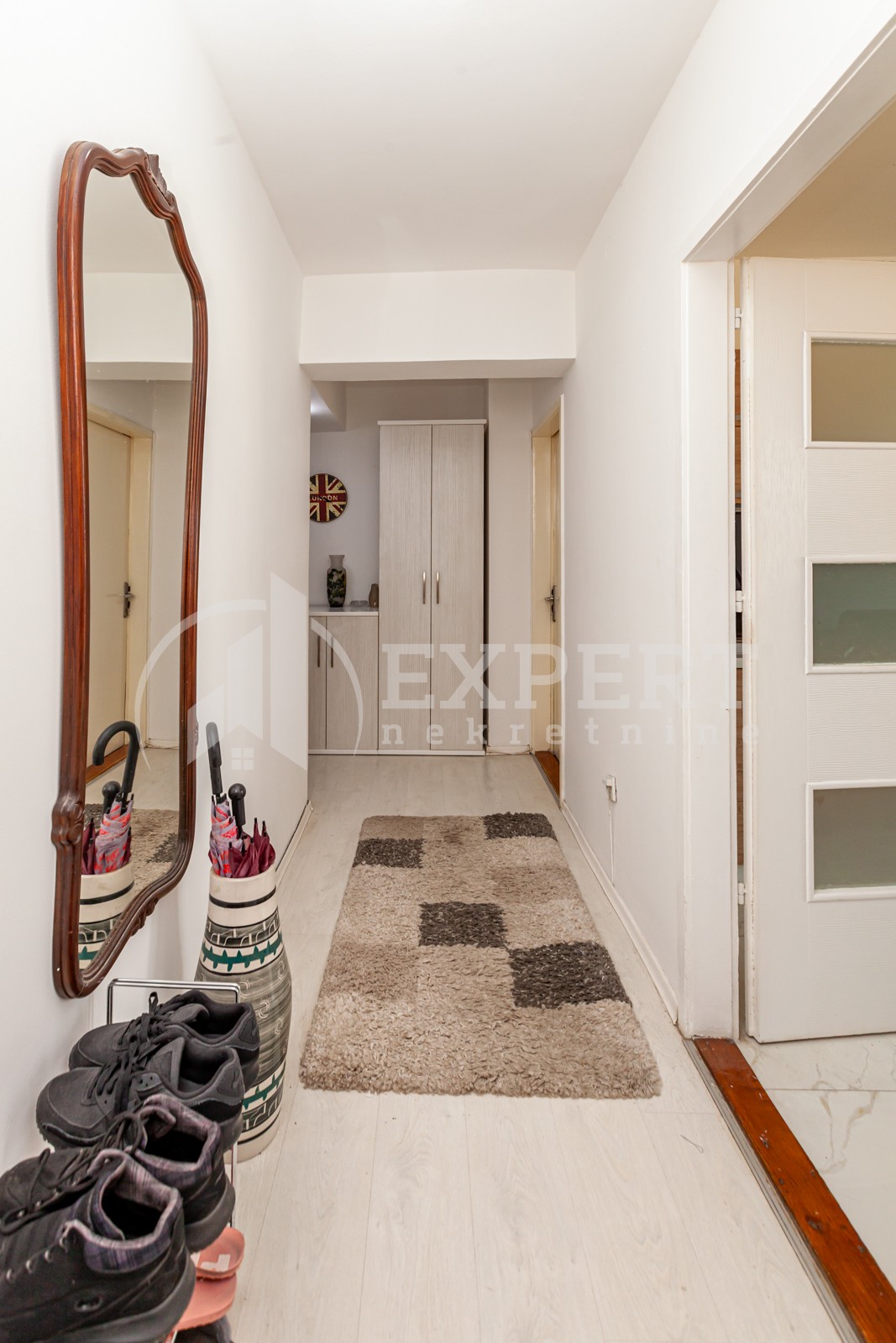 Trosoban stan, 91 m2, Centar, Trg Pavla Stojkovića ID: p-06905 6