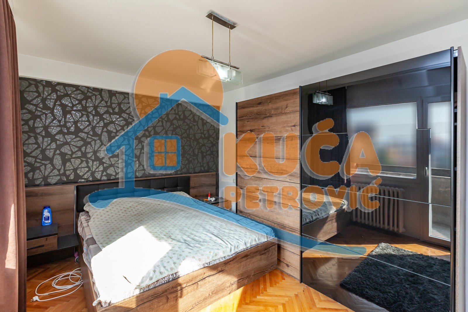 Trosoban stan, 91 m2, Centar, Trg Pavla Stojkovića ID: p-06905 4