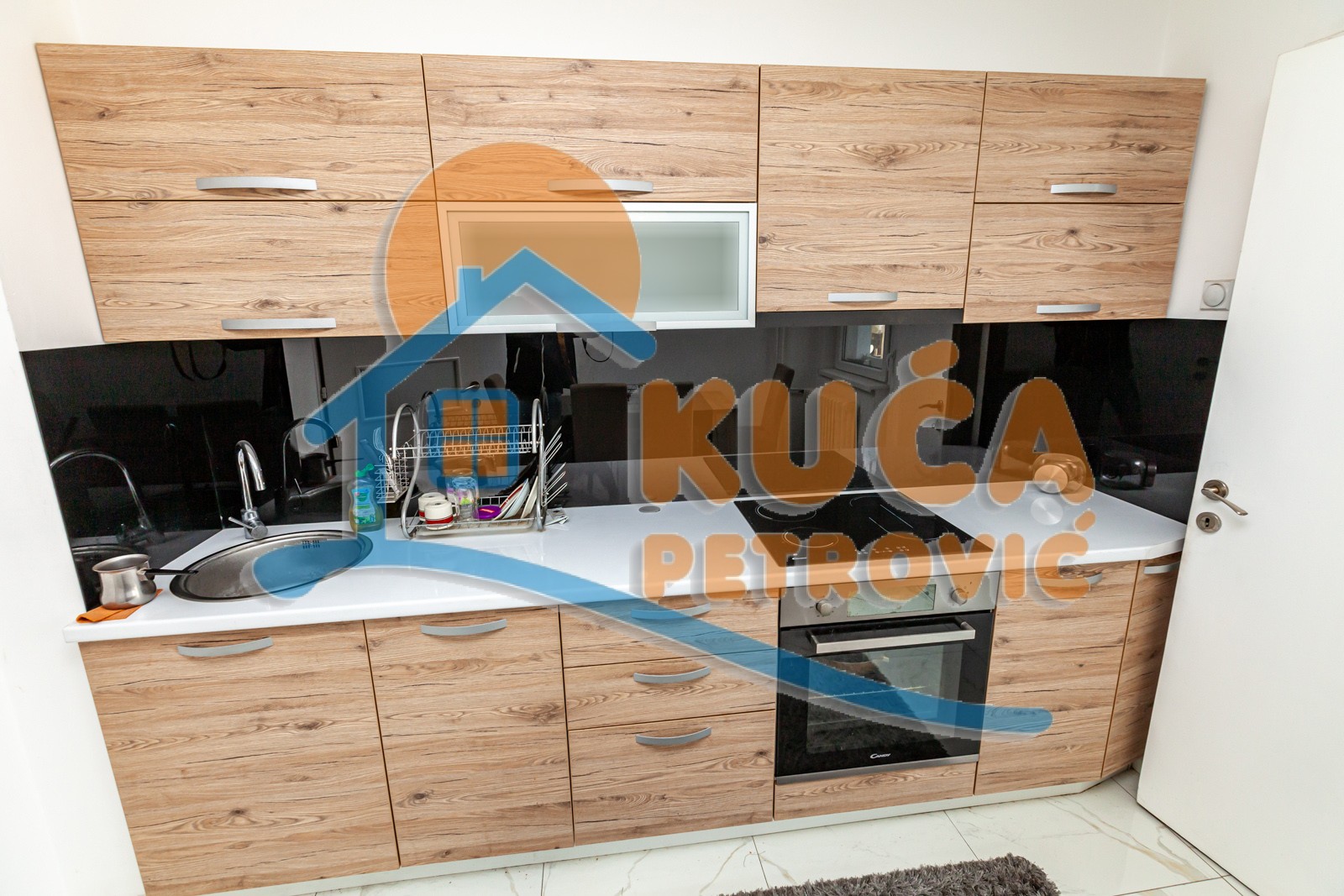 Trosoban stan, 91 m2, Centar, Trg Pavla Stojkovića ID: p-06905 15