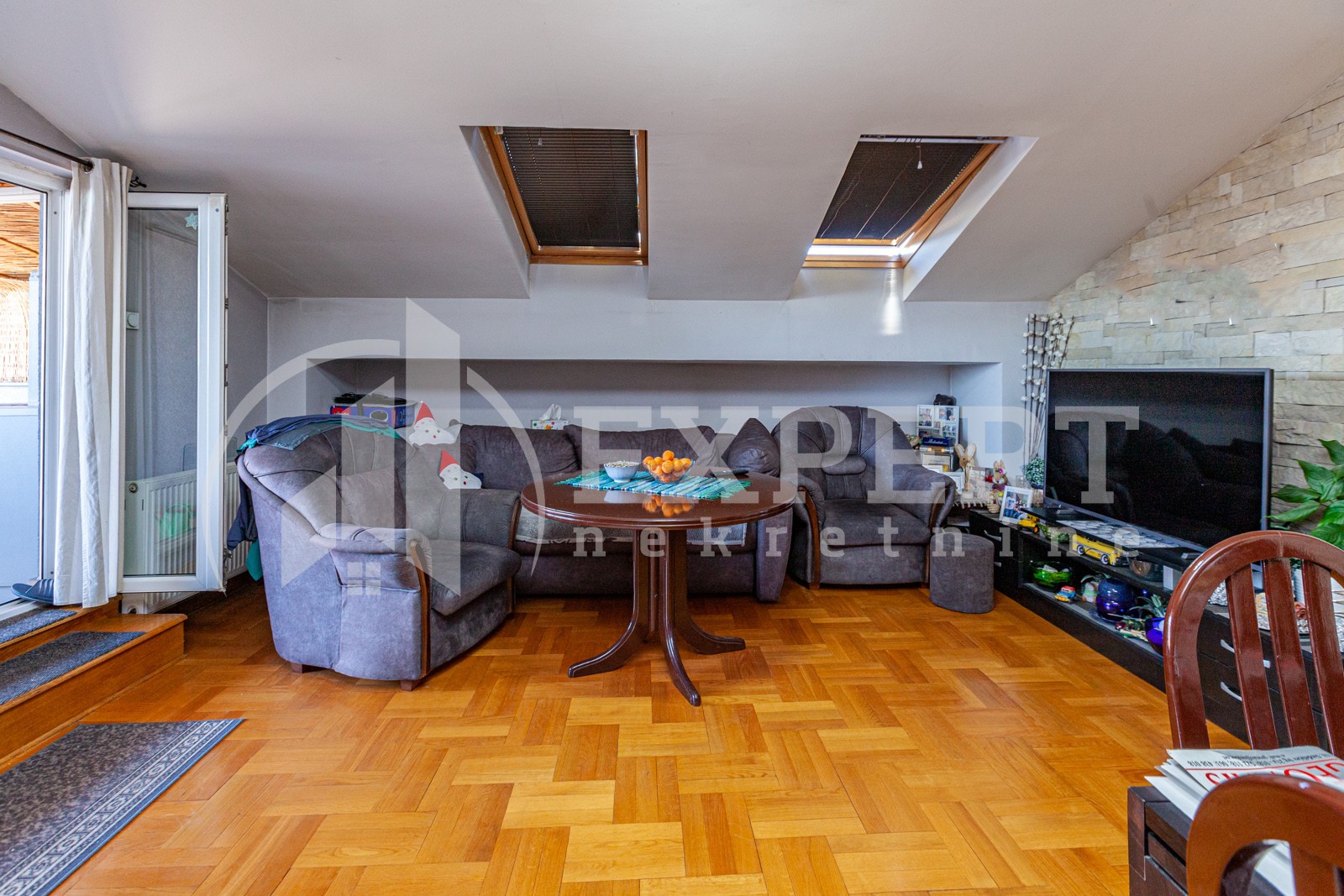 Trosoban stan, 95 m2, Centar, Generala Milojka Lešjanina ID: p-06096 6