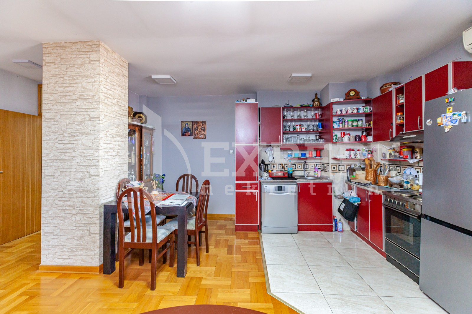 Trosoban stan, 95 m2, Centar, Generala Milojka Lešjanina ID: p-06096 7