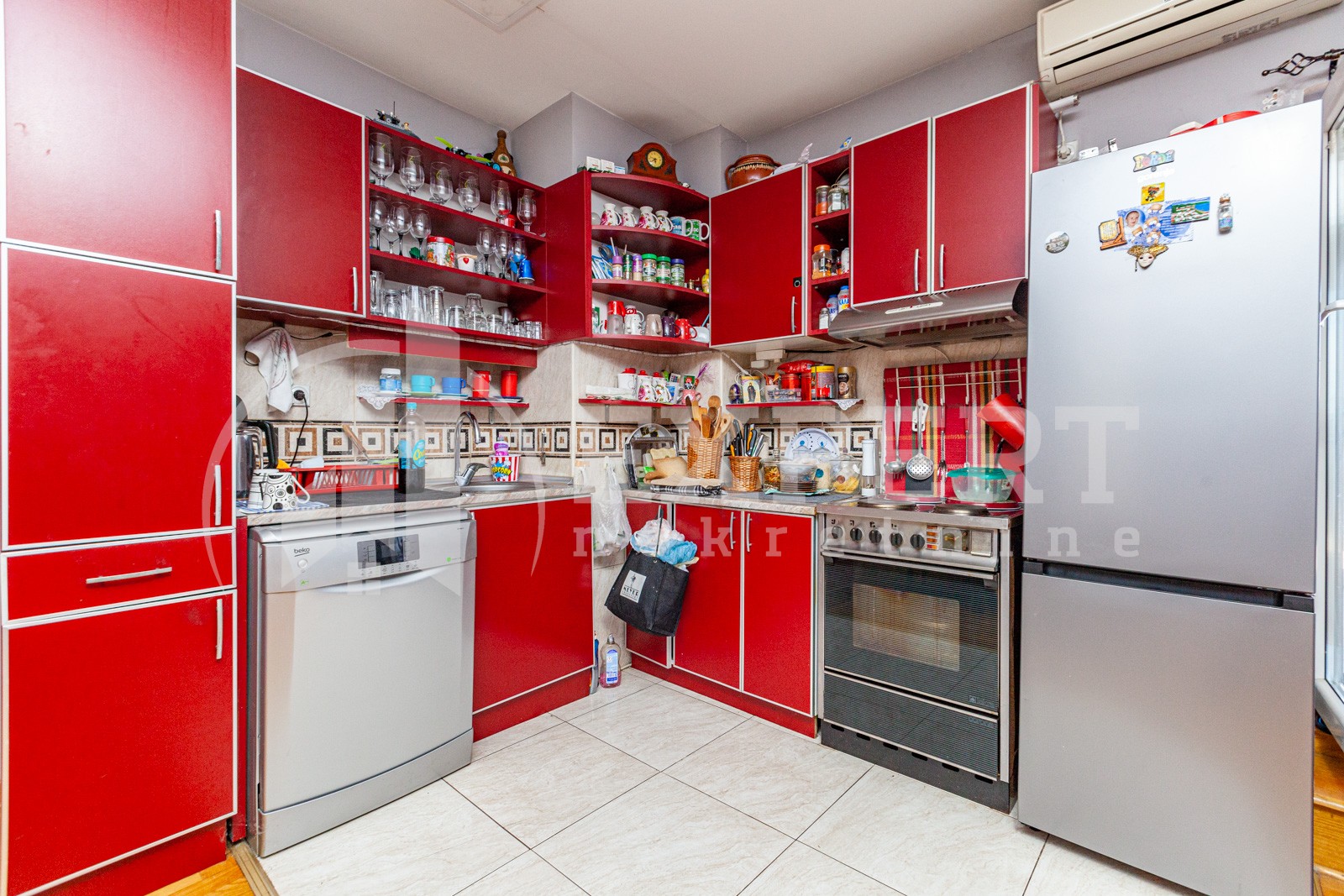 Trosoban stan, 95 m2, Centar, Generala Milojka Lešjanina ID: p-06096 8