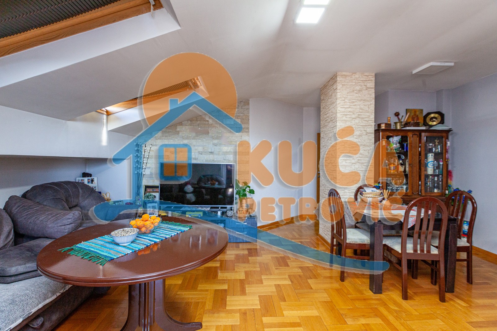 Trosoban stan, 95 m2, Centar, Generala Milojka Lešjanina ID: p-06096 9