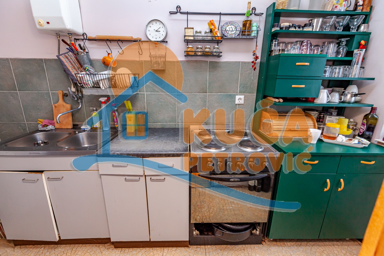 Trosoban stan, 95 m2, Medijana, Rentgenova ID: p-07384 13