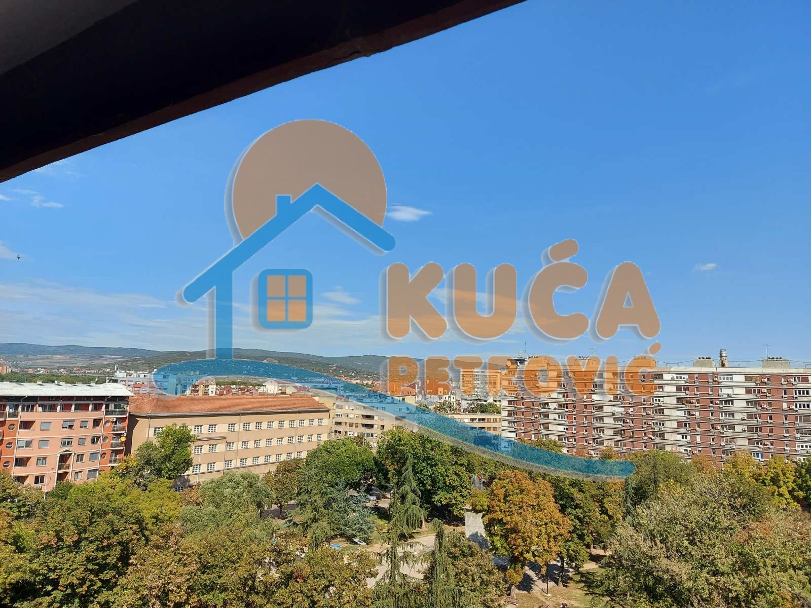 Trosoban stan, 98 m2, Medijana, Trg kralja Aleksandra Ujedinitelja ID: p-06884 11