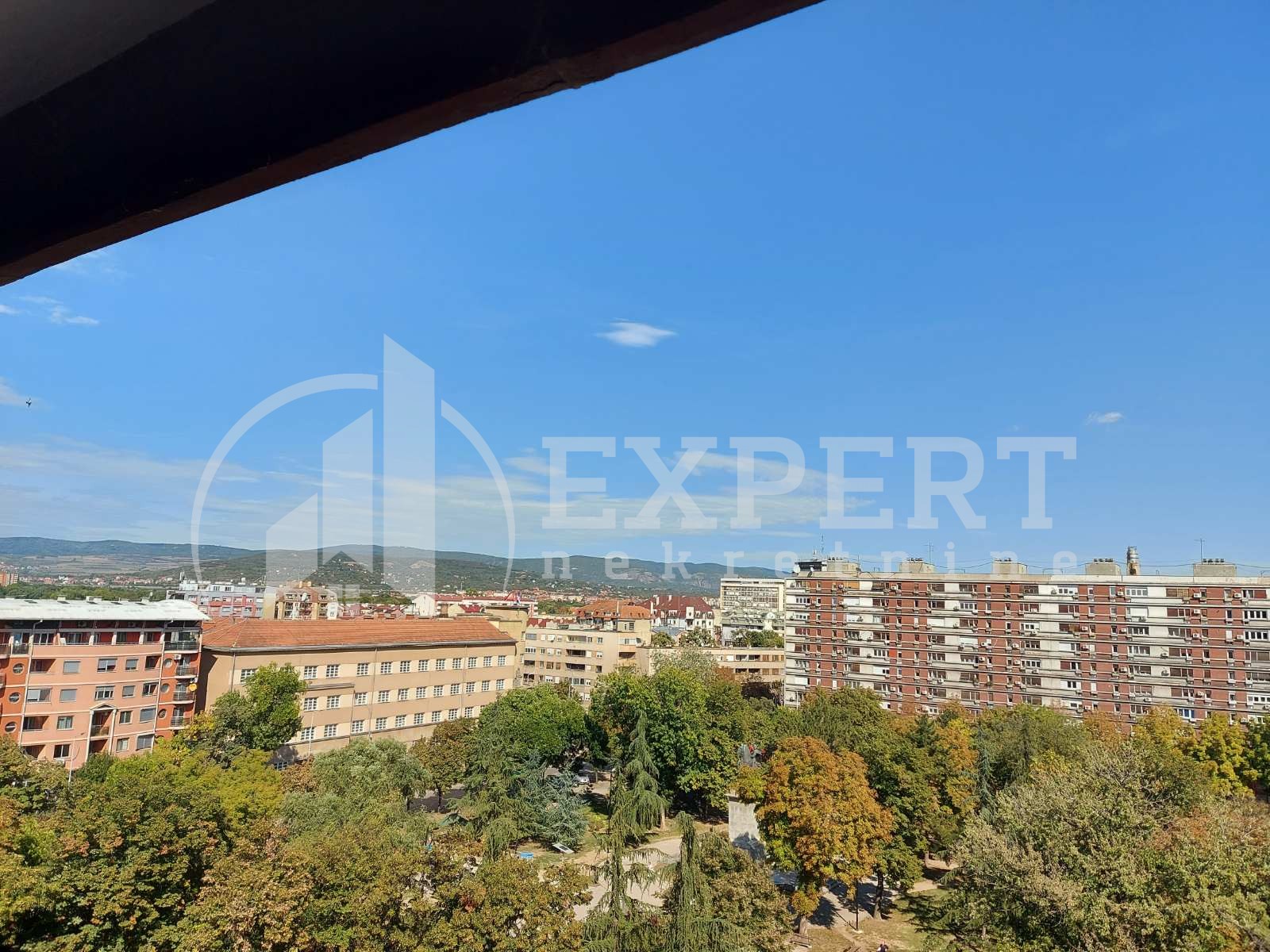 Trosoban stan, 98 m2, Medijana, Trg kralja Aleksandra Ujedinitelja ID: p-06884 11