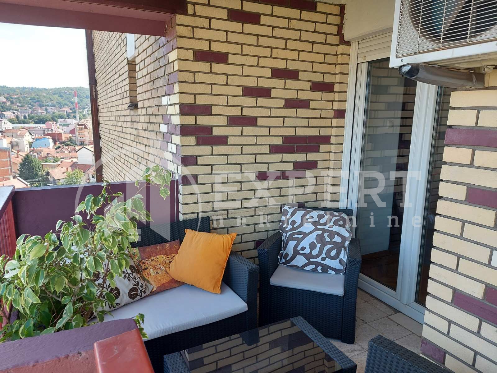 Trosoban stan, 98 m2, Medijana, Trg kralja Aleksandra Ujedinitelja ID: p-06884 8