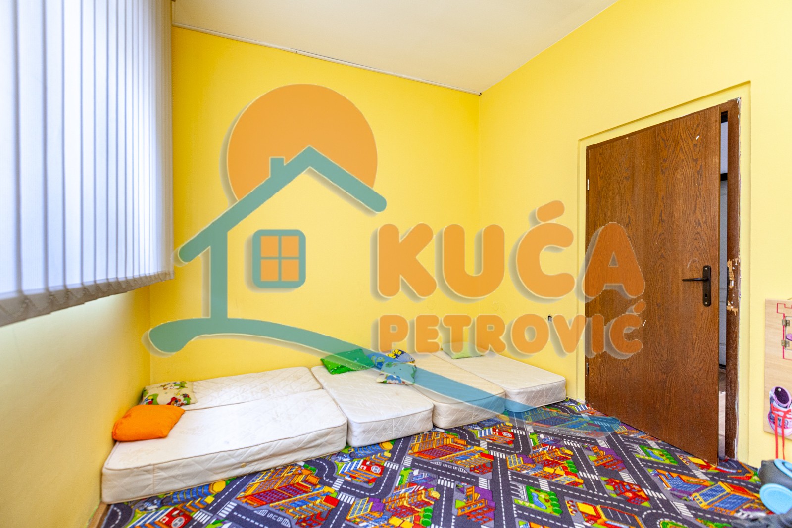 Trosobna kuća, 156 m2, Centar, Jug Bogdanova ID: p-03771 6