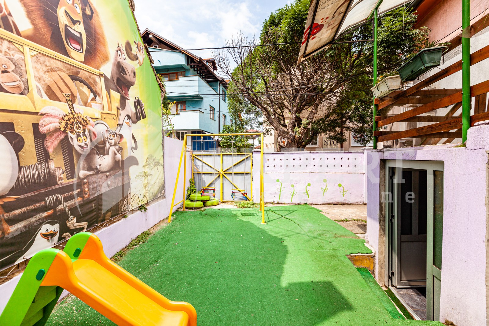 Trosobna kuća, 156 m2, Centar, Jug Bogdanova ID: p-03771 18