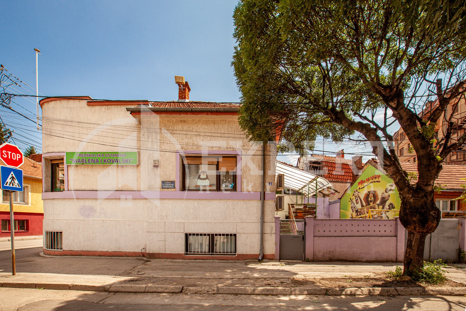 Trosobna kuća, 156 m2, Centar, Jug Bogdanova ID: p-03771 1